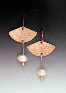 Click to view detail for MB-E449 Earrings Copper Fans With Pearls $98